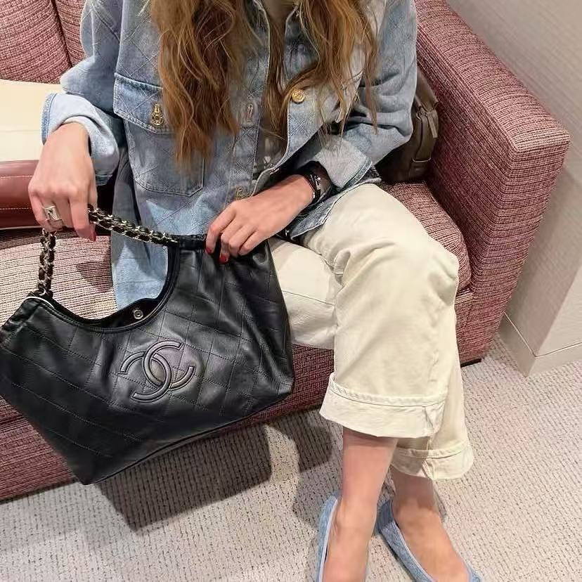 CHANEL ダブルC チェーン ショッピングバッグ【50％割引+送料無料】