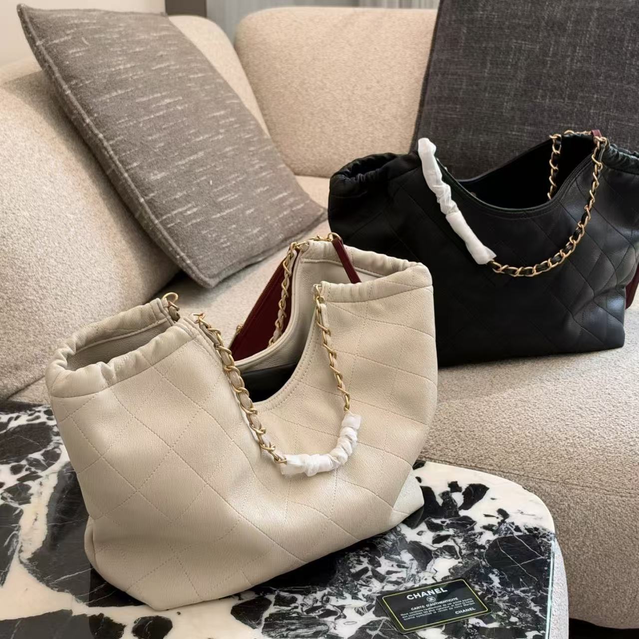 CHANEL ダブルC チェーン ショッピングバッグ【50％割引+送料無料】
