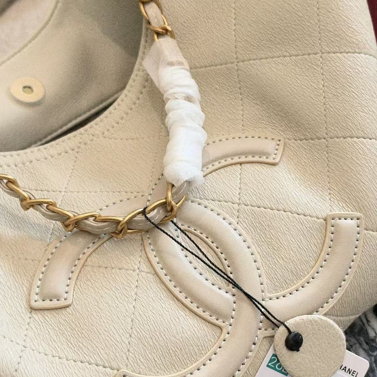 CHANEL ダブルC チェーン ショッピングバッグ【50％割引+送料無料】