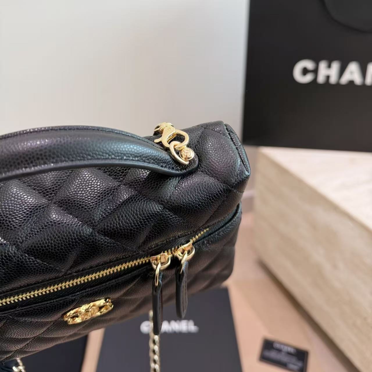 CHANE1 キャビアチェックチェーンバッグ【50％割引+送料無料】