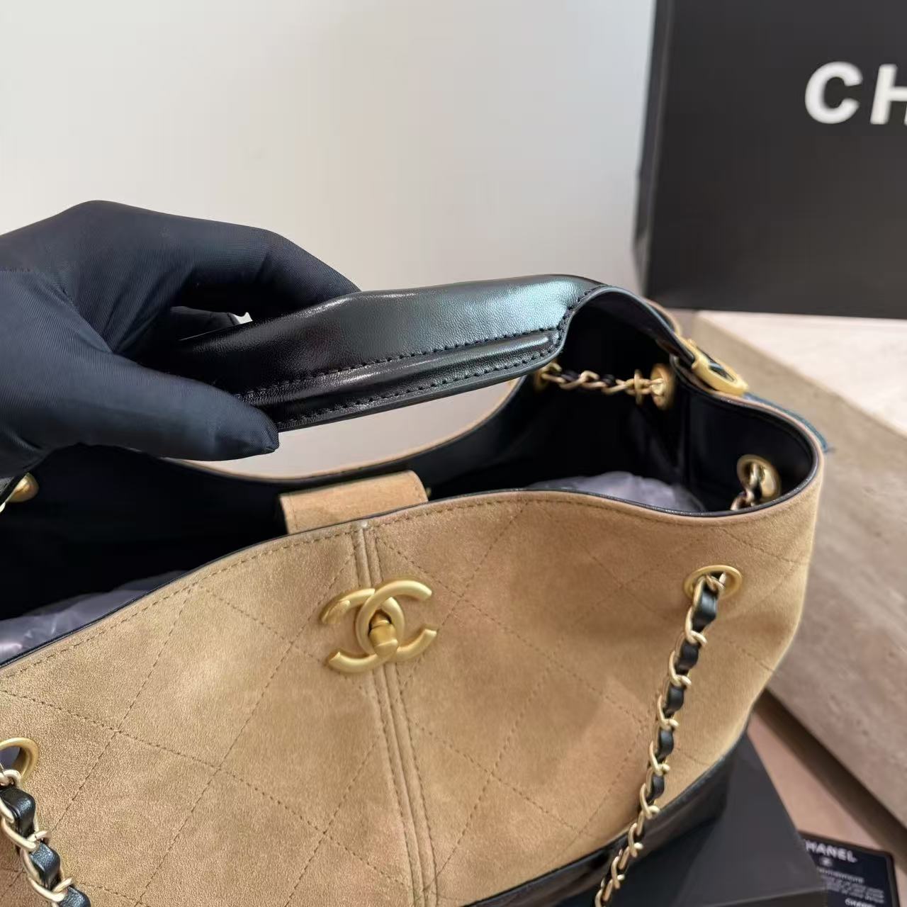 CHANEL ディアスキン チェーンバッグ【50％割引+送料無料】