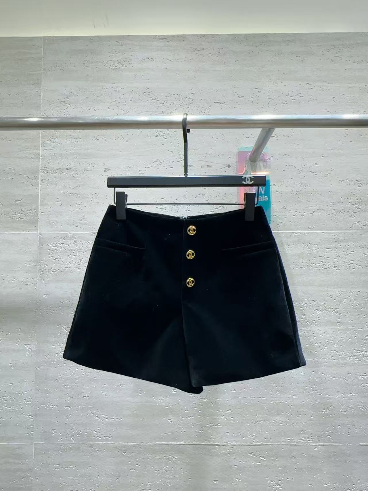 CHANE1 メタルボタンベルベットジャケット＋ショートパンツ ツーピースセット【50％割引+送料無料】