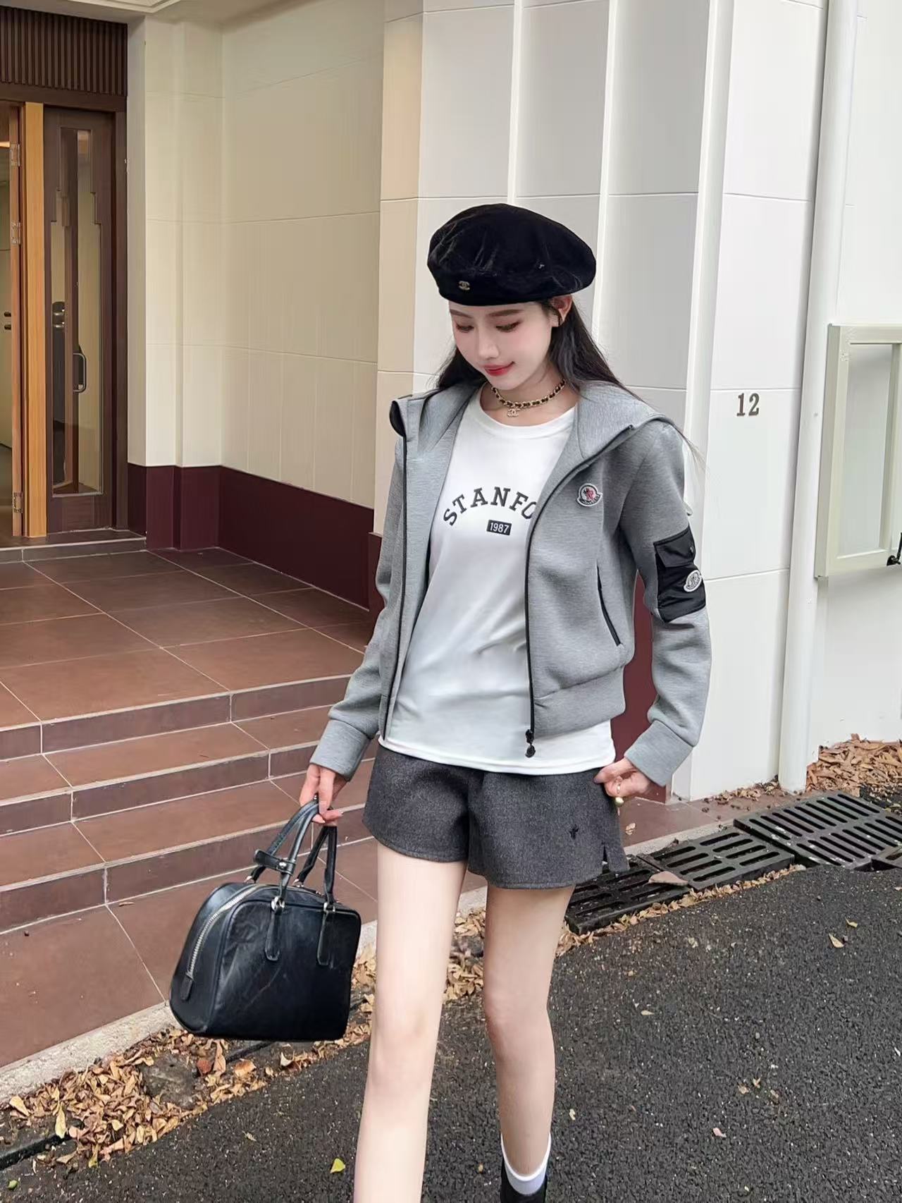 MONCLER フード付きジップアップジャケット【50％割引+送料無料】