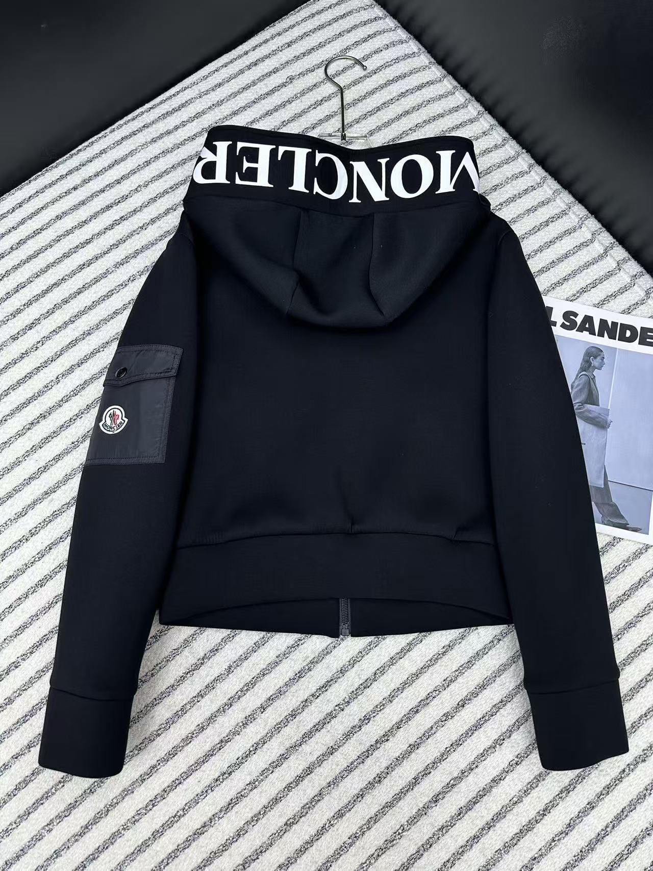 MONCLER フード付きジップアップジャケット【50％割引+送料無料】
