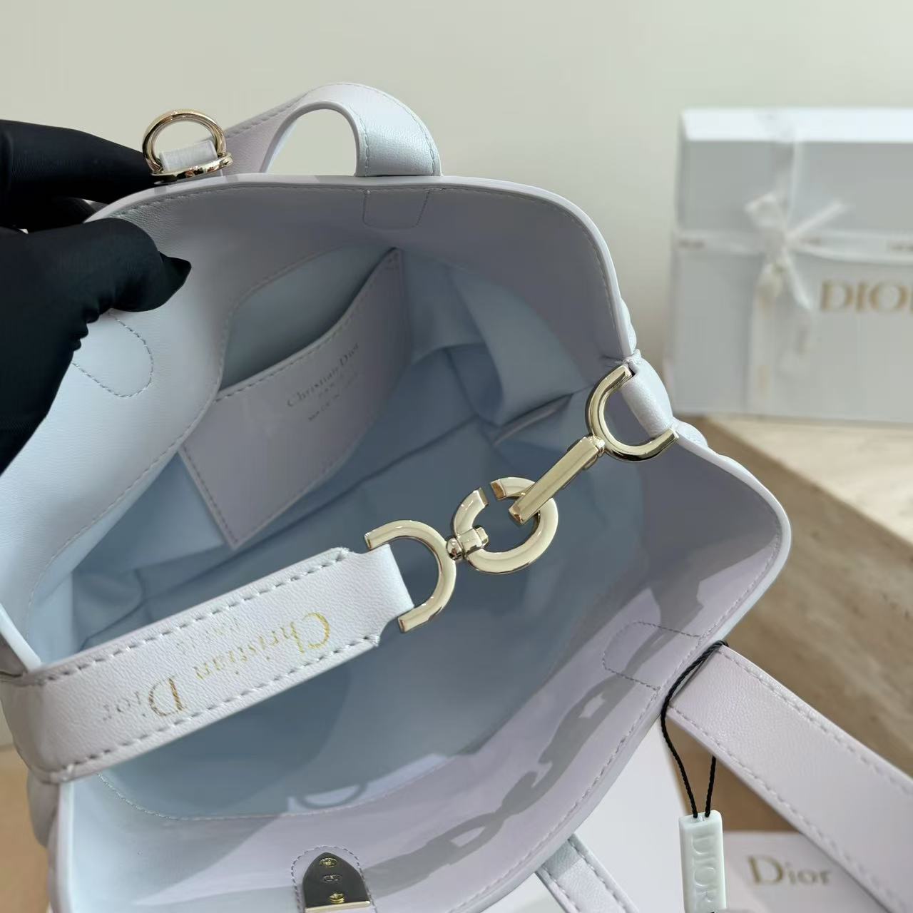 Dior 牛革ハンドバッグ【50％割引+送料無料】