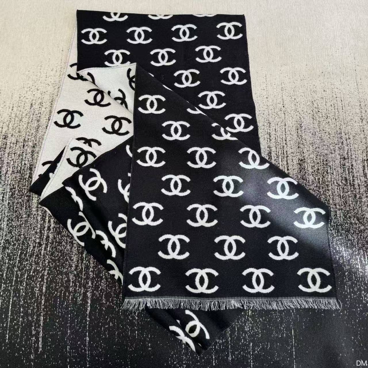 CHANEL ダブルC カシミヤフリンジマフラー【50％割引+送料無料】