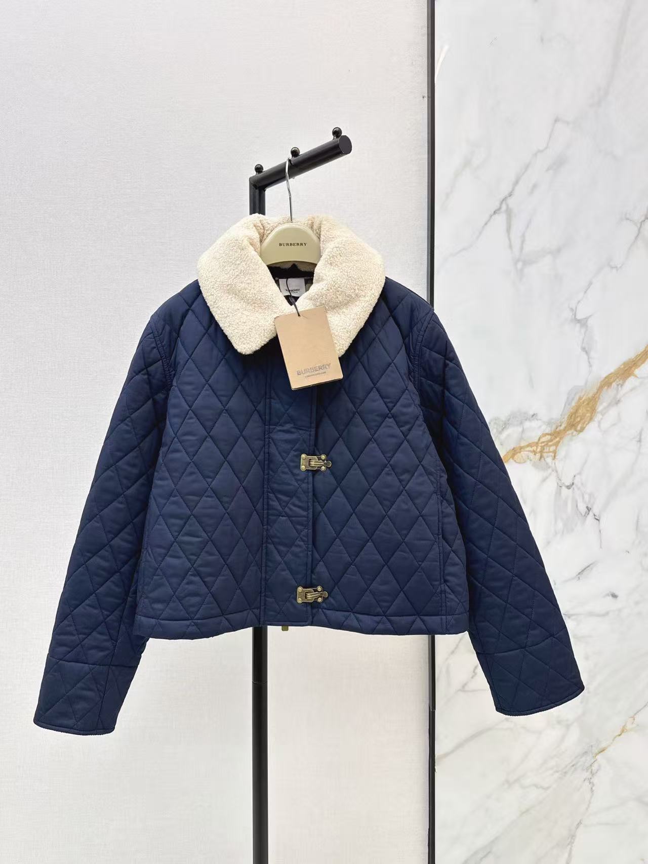 BURBERRY ウール襟チェック柄コート【50％割引+送料無料】