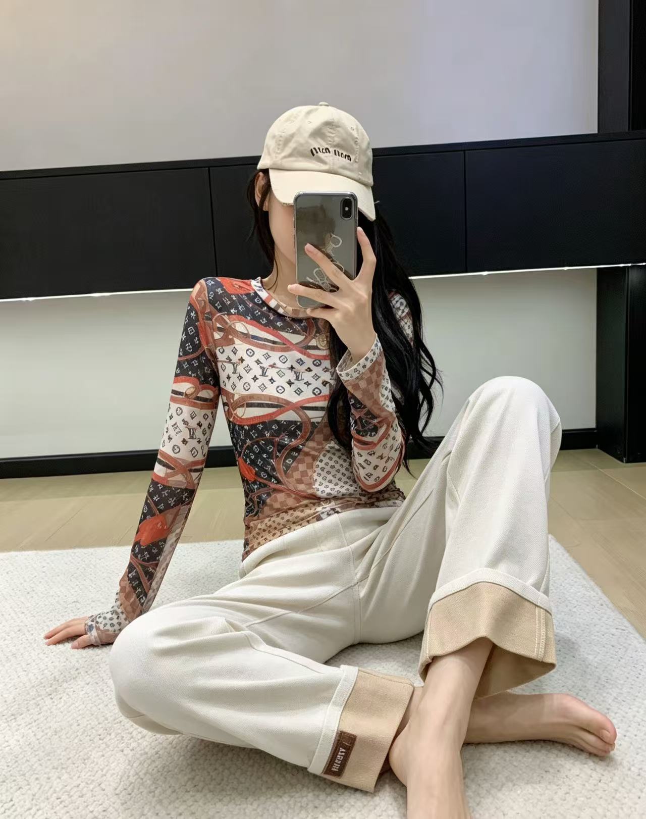LVプリント長袖Tシャツ【50％割引+送料無料】