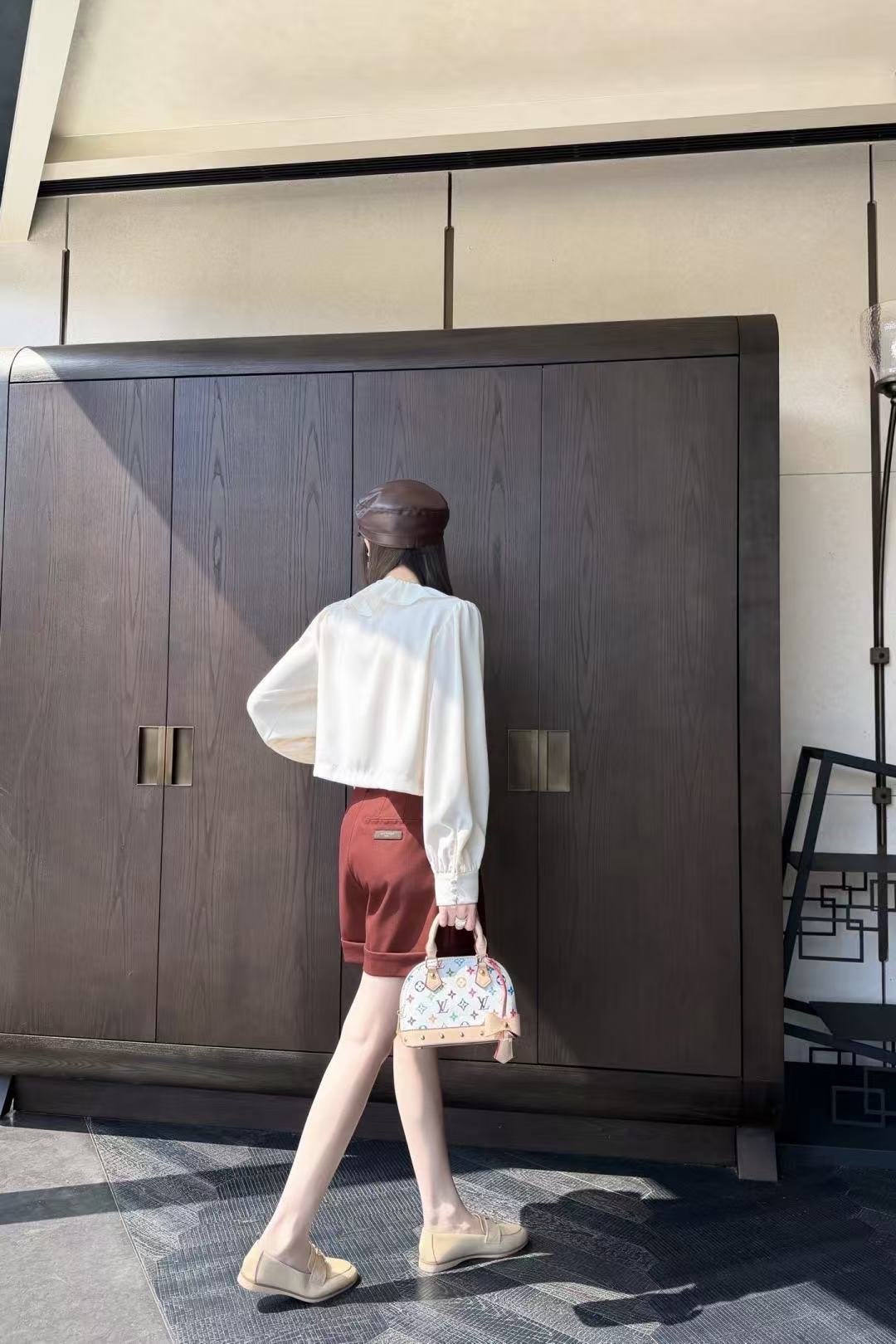 LV ラッフルブラウス【50％割引+送料無料】