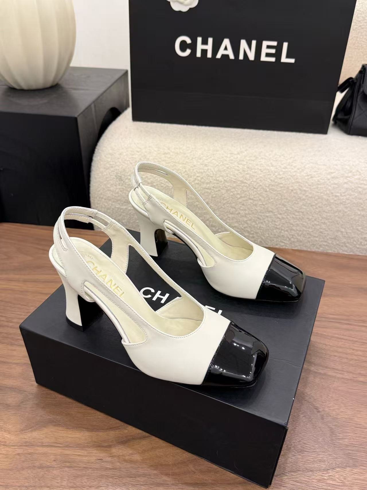 CHANEL 高品質ラムスキン ハイヒール【50％割引+送料無料】