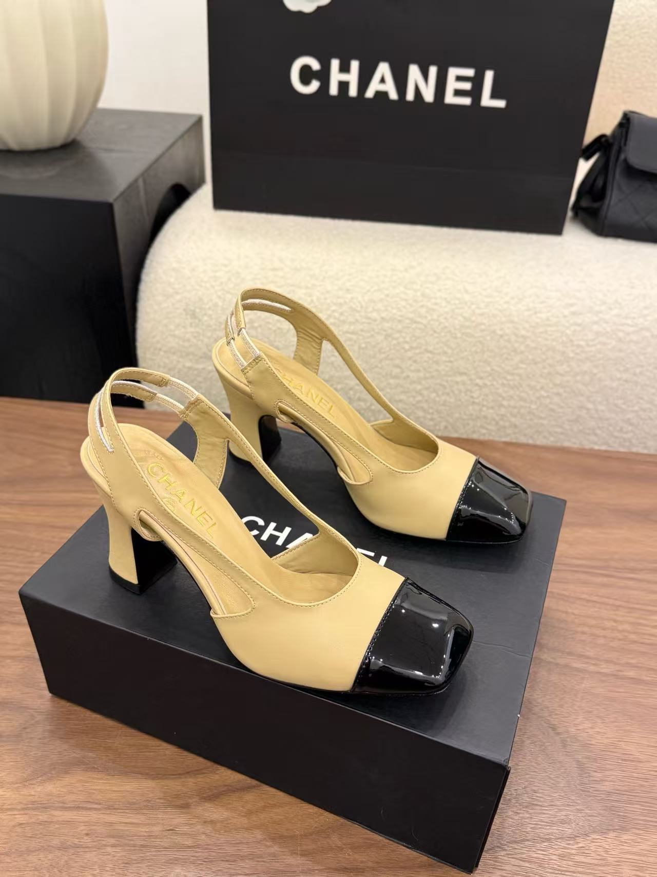 CHANEL 高品質ラムスキン ハイヒール【50％割引+送料無料】