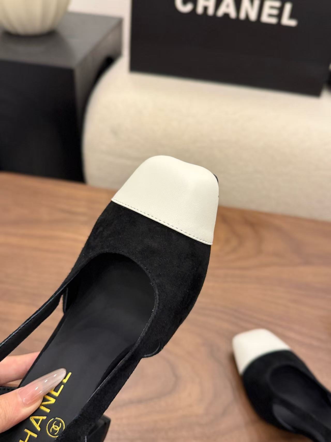 CHANEL 高品質ラムスキン ハイヒール【50％割引+送料無料】