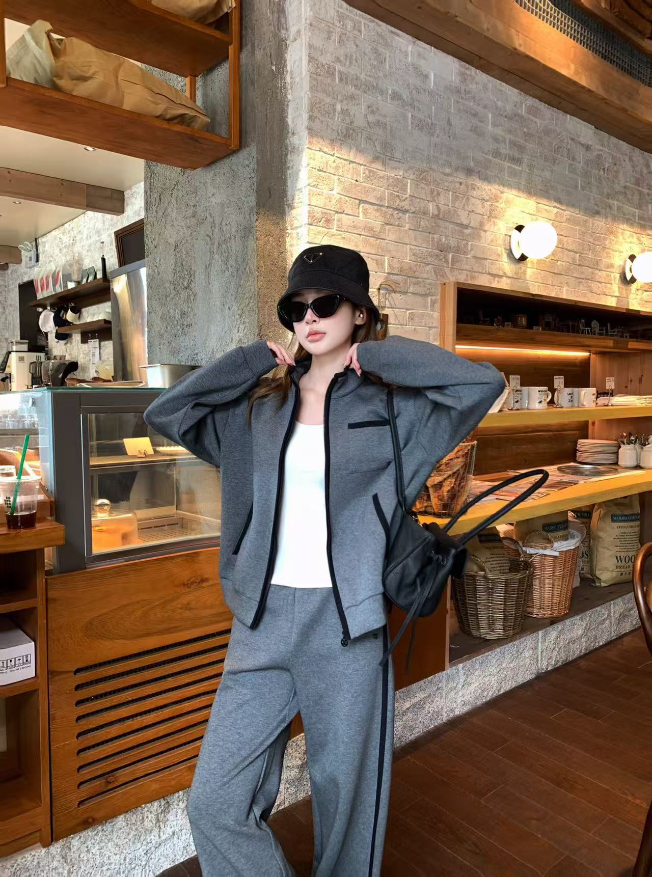CHANE1 スタンドカラー・ジップアップジャケット＋ロングパンツ 2点セット【50％割引+送料無料】