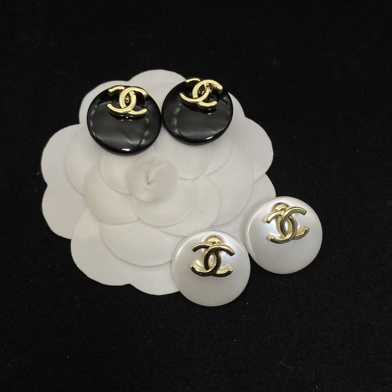 CHANE1 ダブルCラウンドスタッドピアス【50％割引+送料無料】