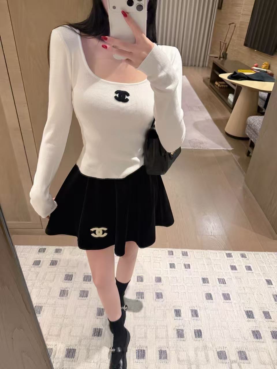 CHANE1 ダブルC Tシャツ＋スカート ツーピースセット【50％割引+送料無料】