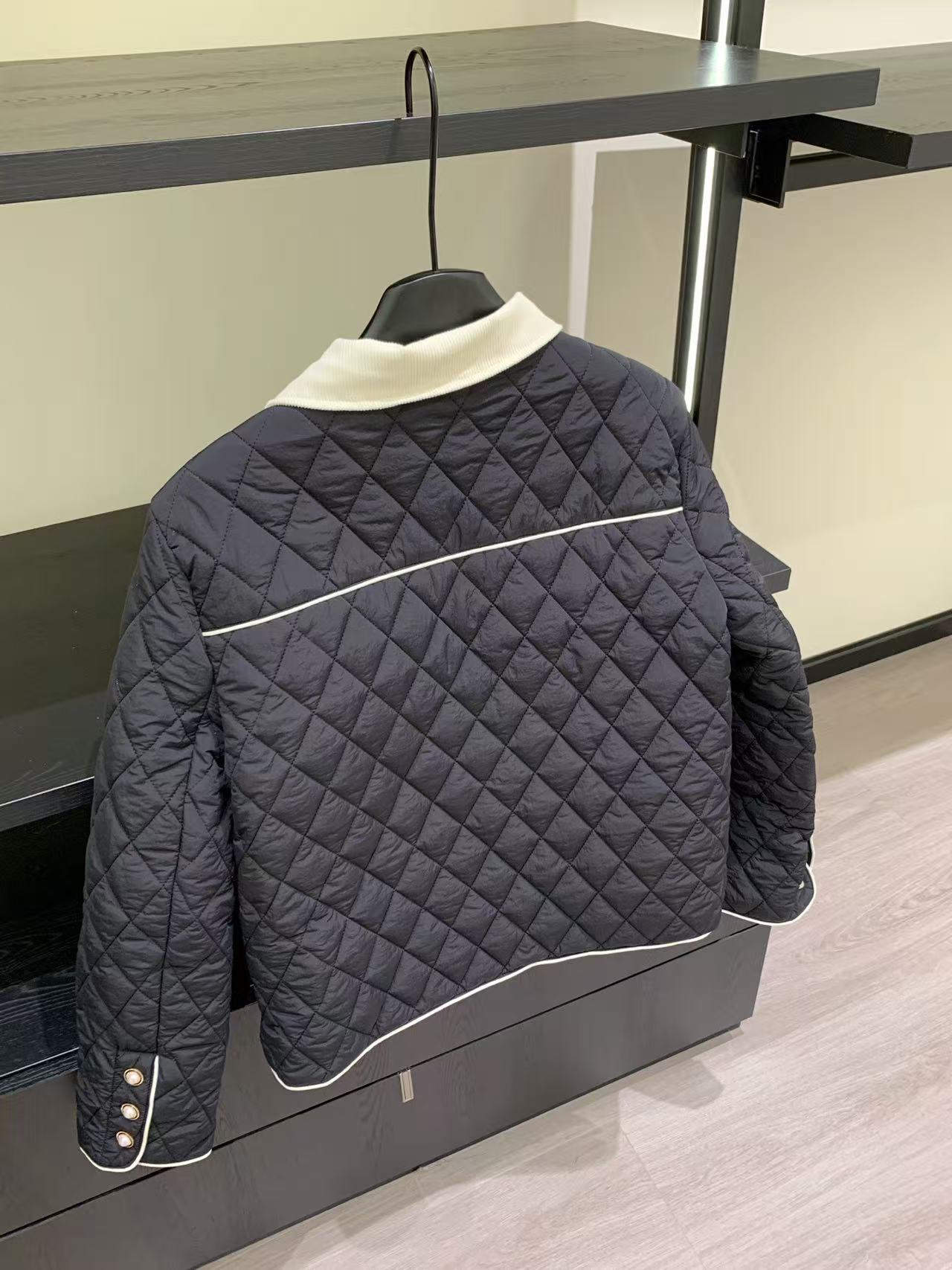 CHANEL ダブルC 格子柄ジャケット【50％割引+送料無料】