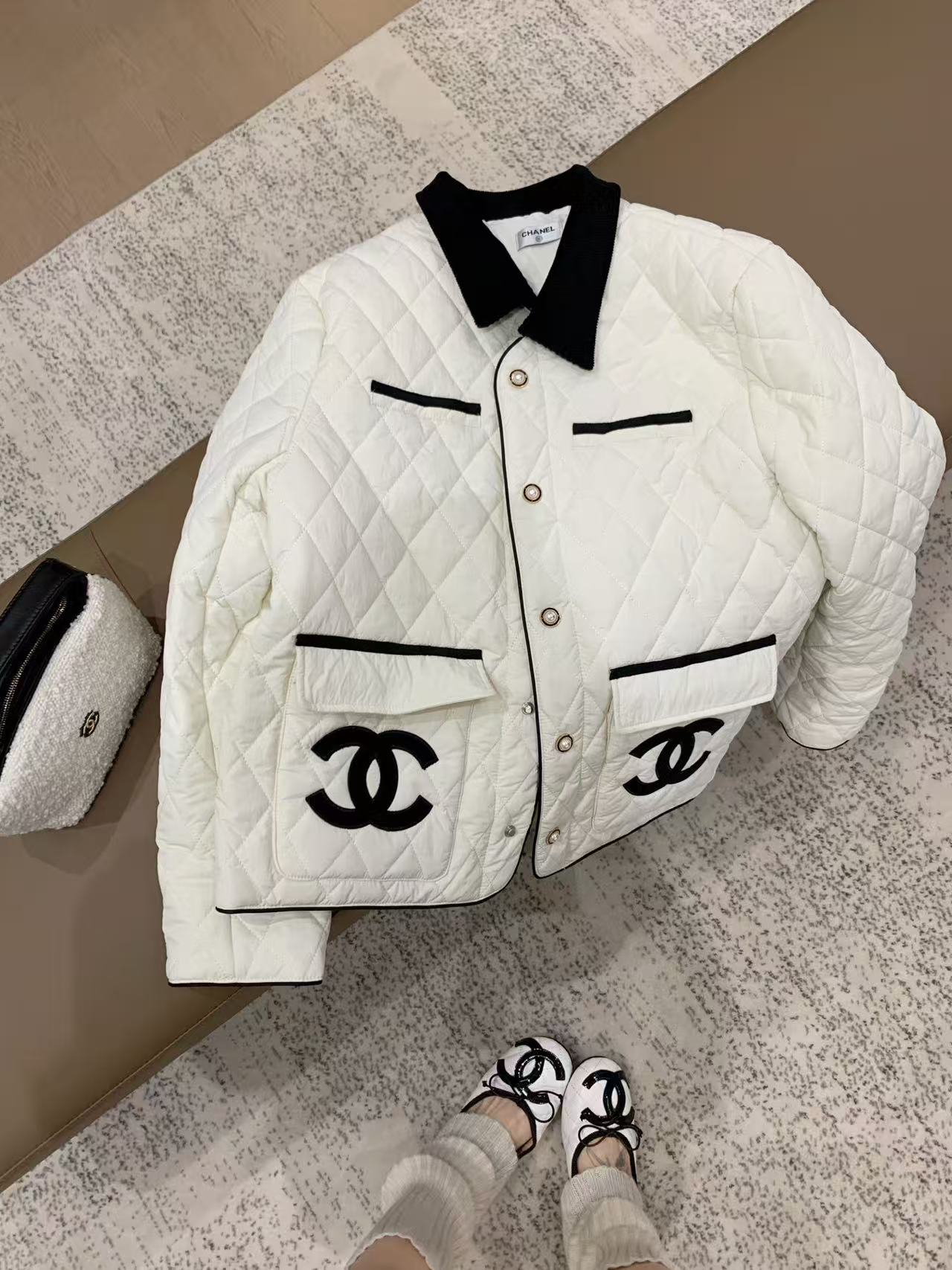 CHANEL ダブルC 格子柄ジャケット【50％割引+送料無料】