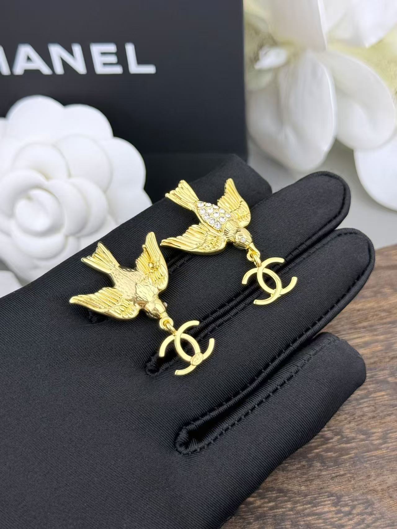 CHANE1 ダブルCバードダイヤモンドスタッドピアス【50％割引+送料無料】