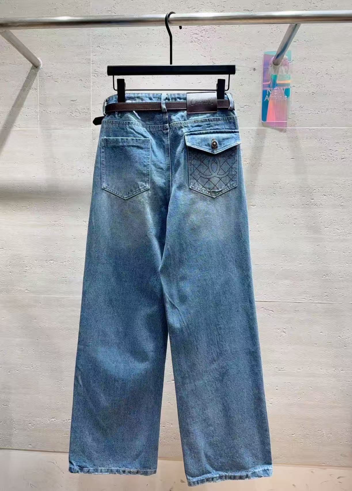 CHANEL ダブルCロゴ ベルト付きデニムパンツ【50％割引+送料無料】