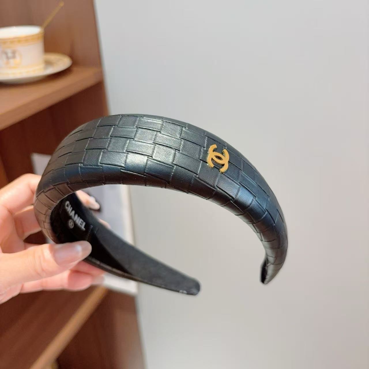 CHANEL シンプルなダブルCカチューシャ【50％割引+送料無料】