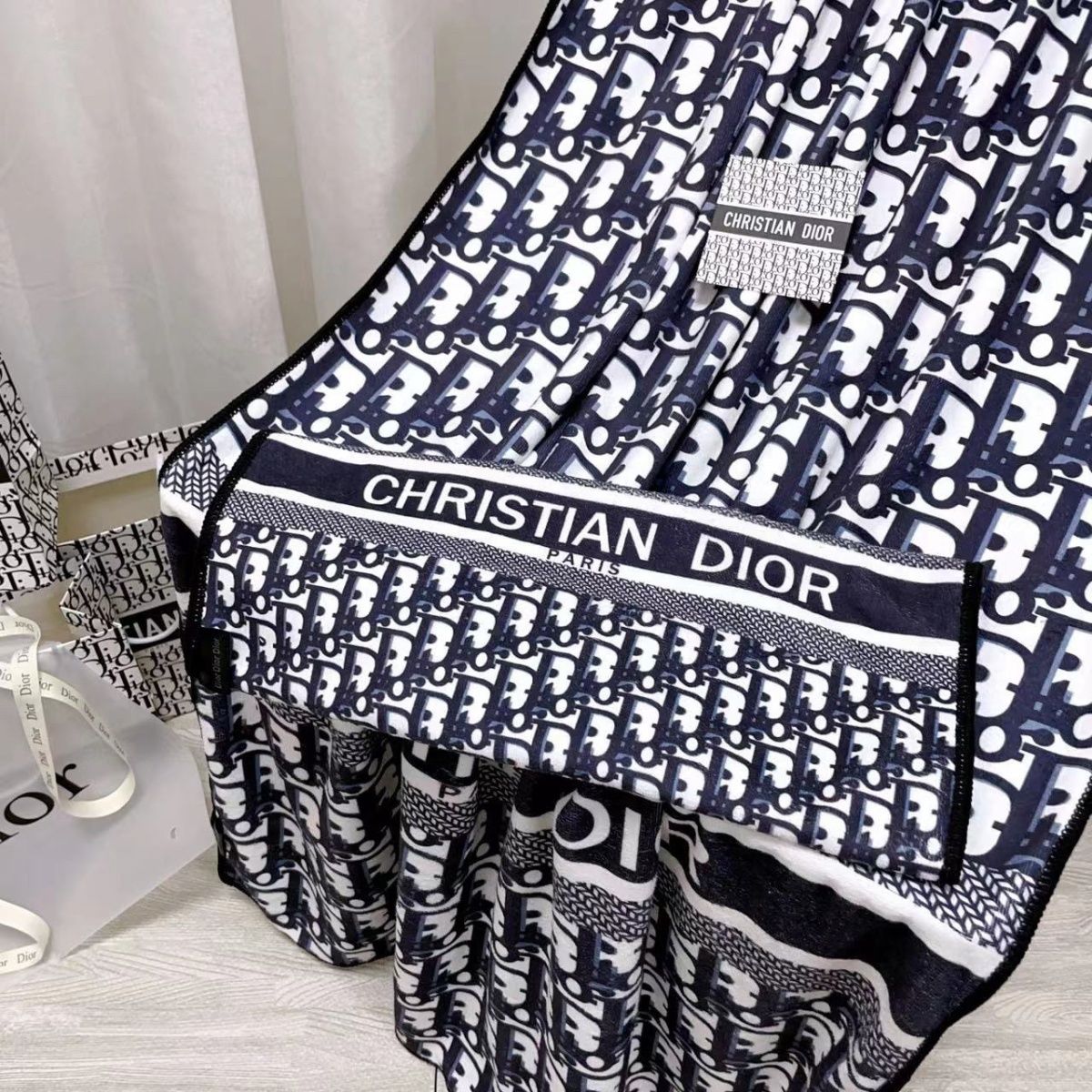 🚿[DI0R]バスタオル2枚セット【50％割引+送料無料】🚿