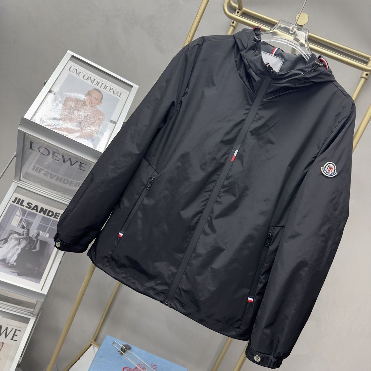 M0NCLER  フード付きジャケット【 50％割引+送料無料】