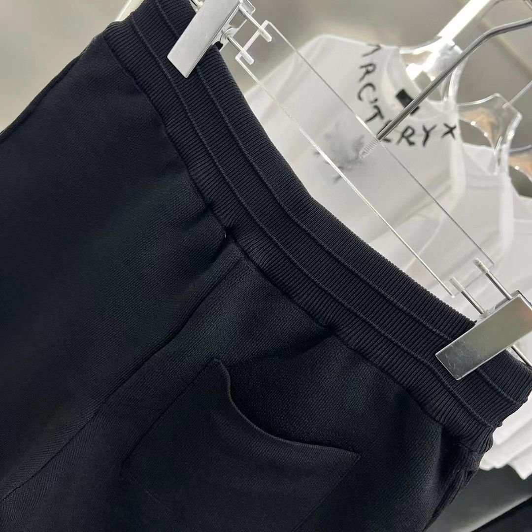 G1VENCHY レター刺繍ショーツ【 50％割引+送料無料】