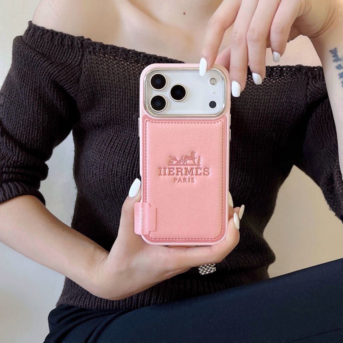 📱エルメスのメタルレンズ付きスマホケース💎
