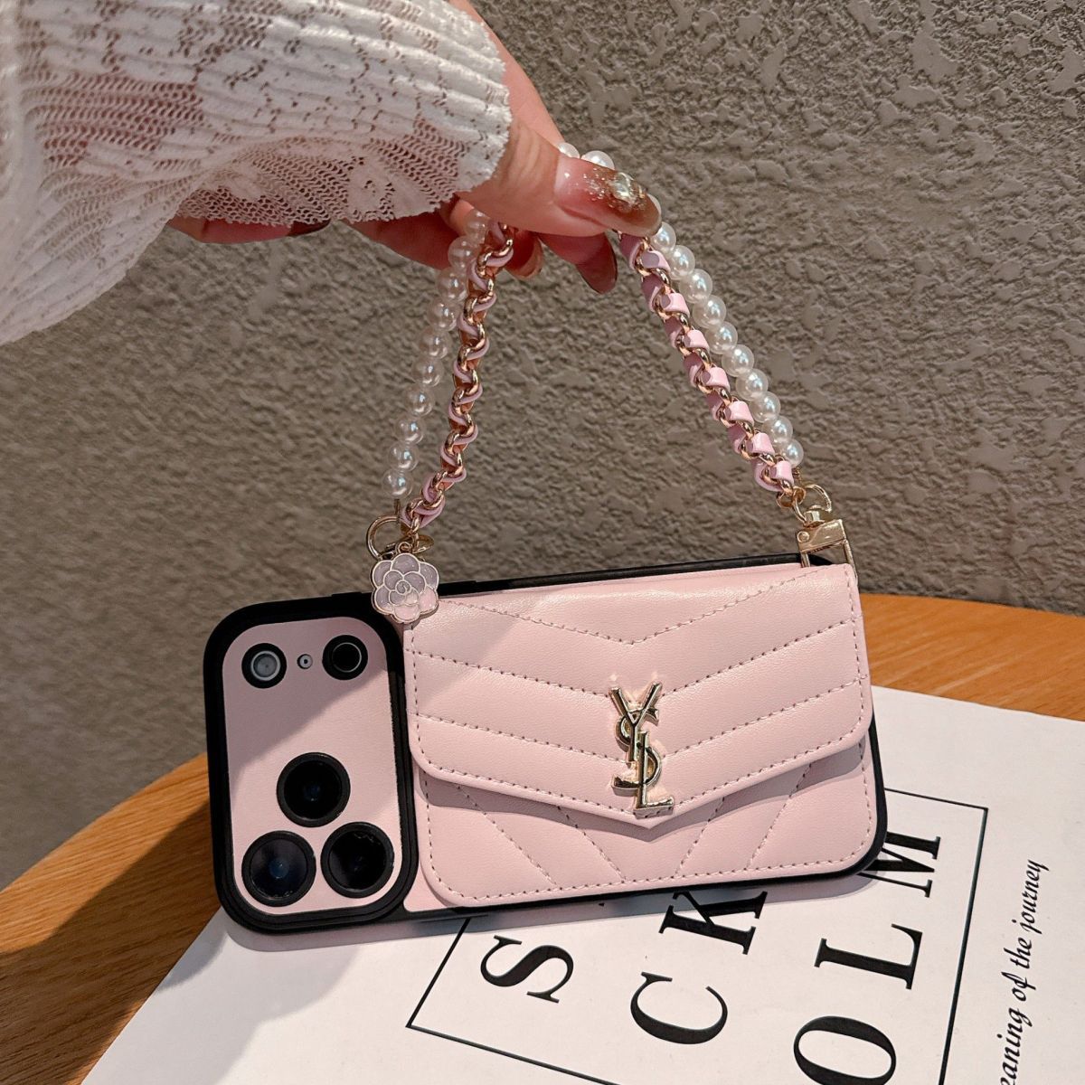 📱YSLチェーンスマホケース💎