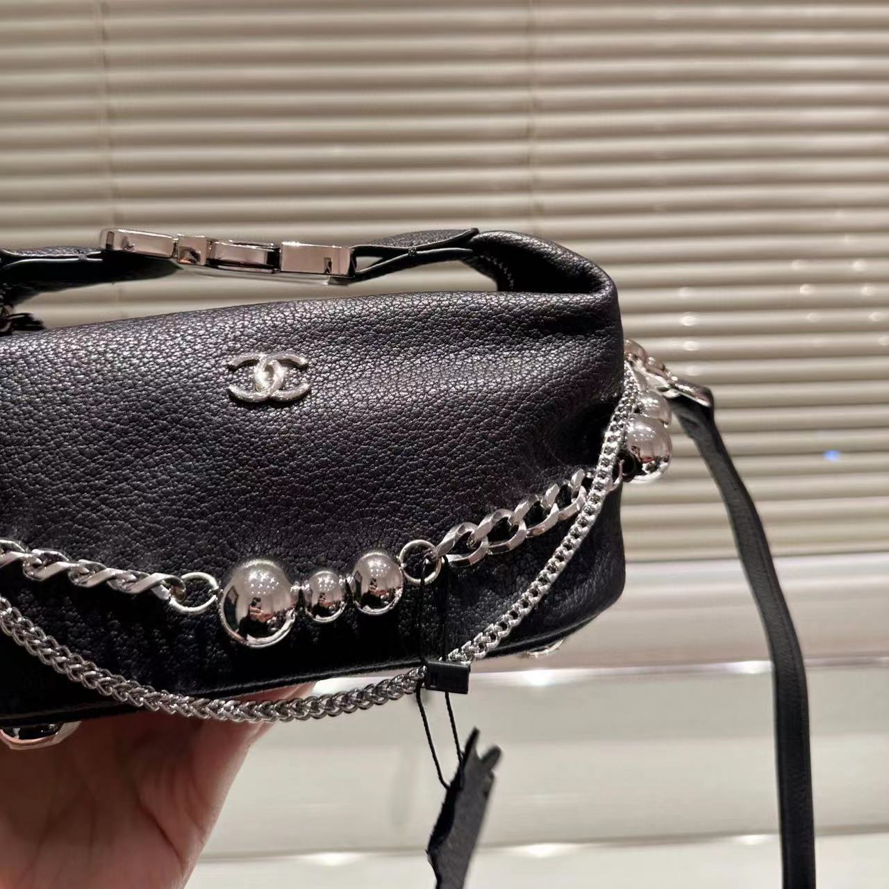 CHANE1 ボックスハンドバッグ【50％割引+送料無料】