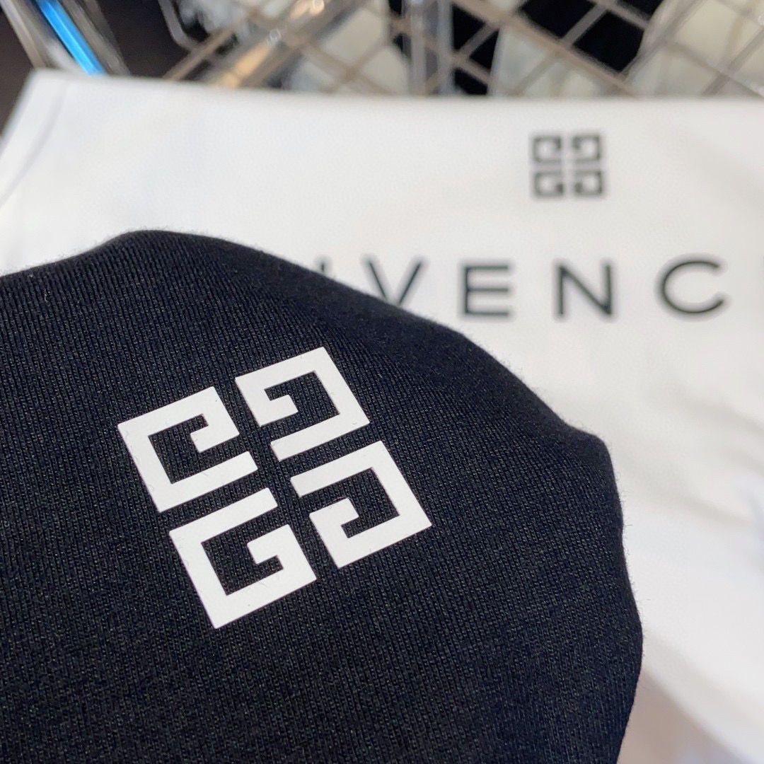 G1VENCHY ユニセックスベスト【 50％割引+送料無料】