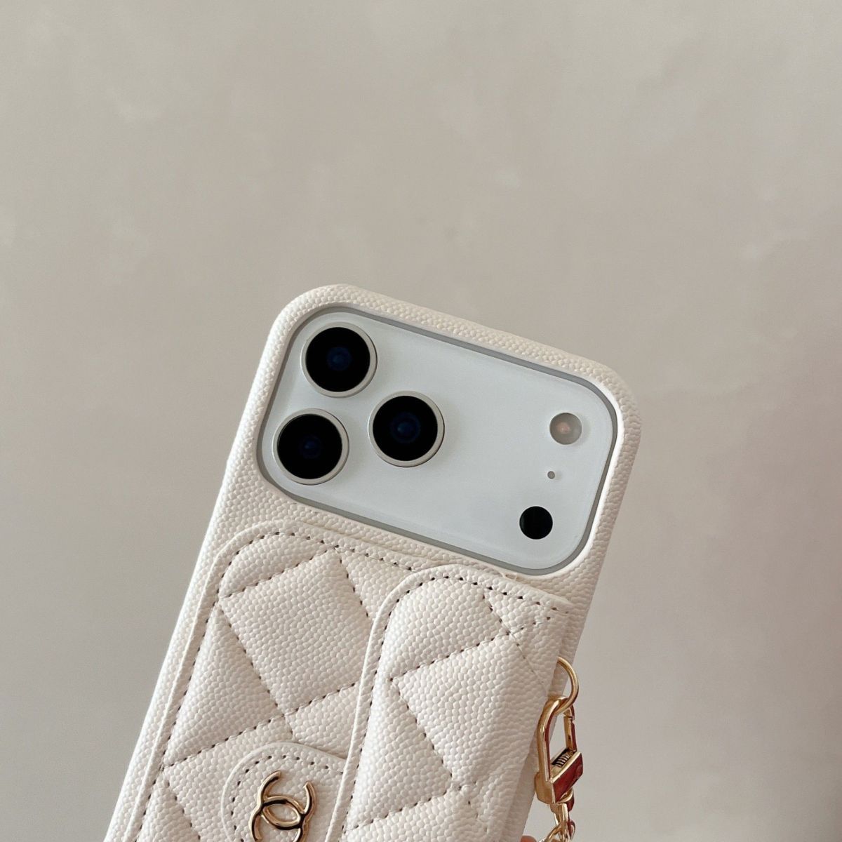 📱シャネルのショートチェーンカードホルダー付きスマホケース💎