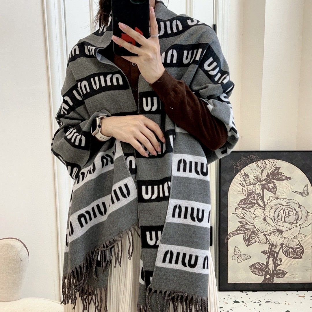 [M1UM1U]🧣ストライプのスカーフ🧣【50％割引+送料無料】