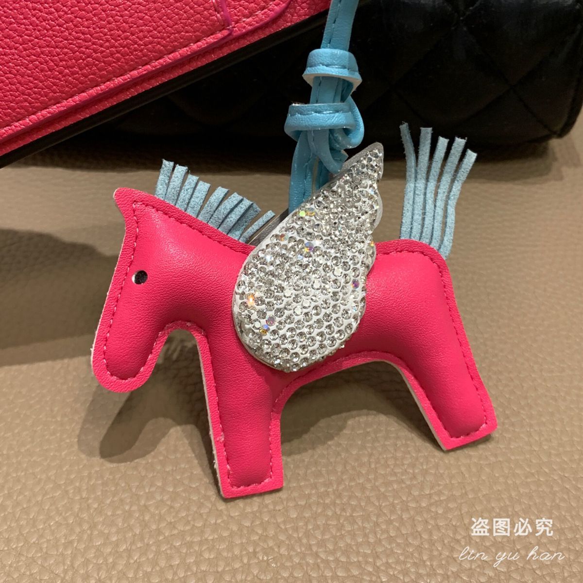 【HERME5 】レザーポニーアクセサリー電話ケース📱【50％割引+送料無料】