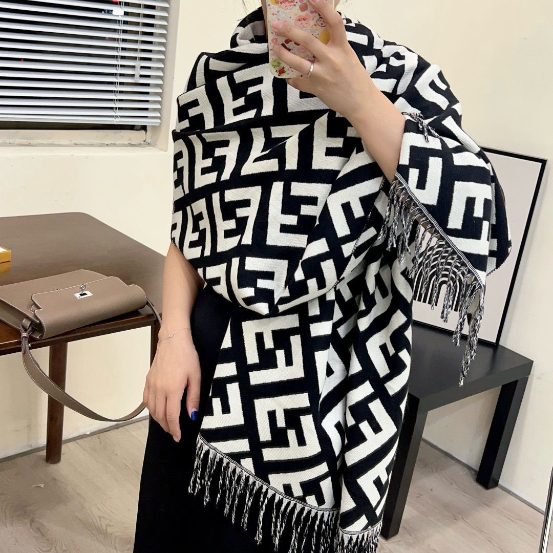 [FEND1]🧣フリンジ付きウールスカーフ🧣【50％割引+送料無料】