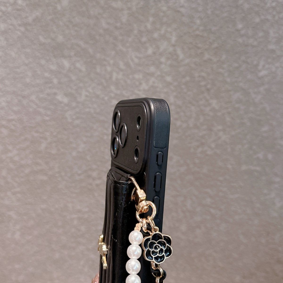 📱YSLチェーンスマホケース💎