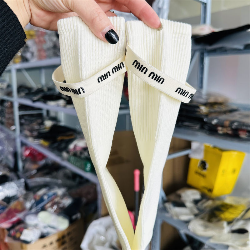 🧦🧦[MlUMlU] ストラップ付きの靴下【50％割引+送料無料】🧦🧦