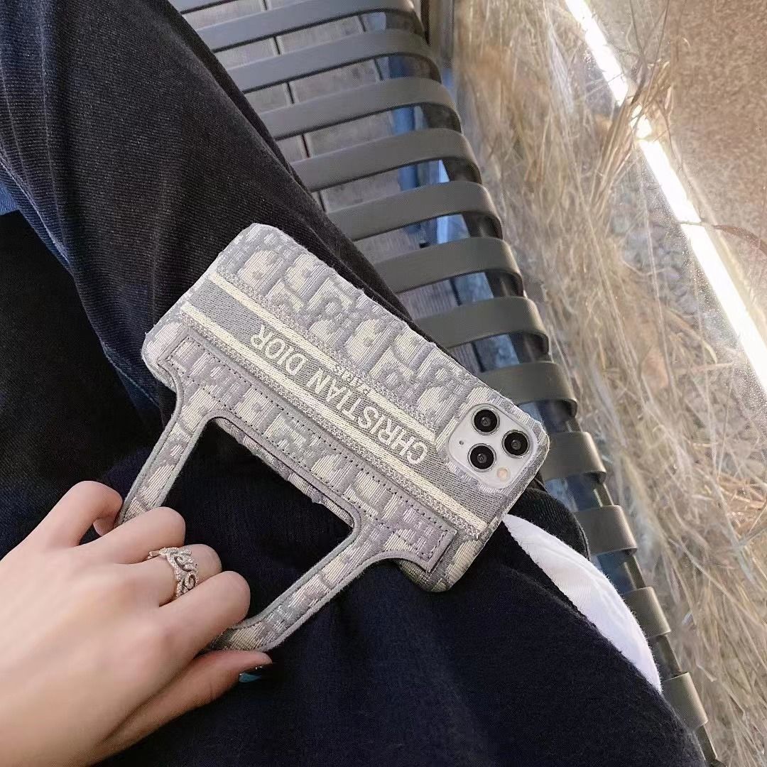 [DI0R]👄刺繍入り財布電話ケース📱【50%オフ+送料無料】