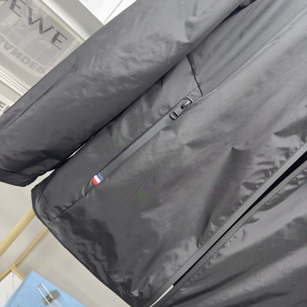 M0NCLER  フード付きジャケット【 50％割引+送料無料】