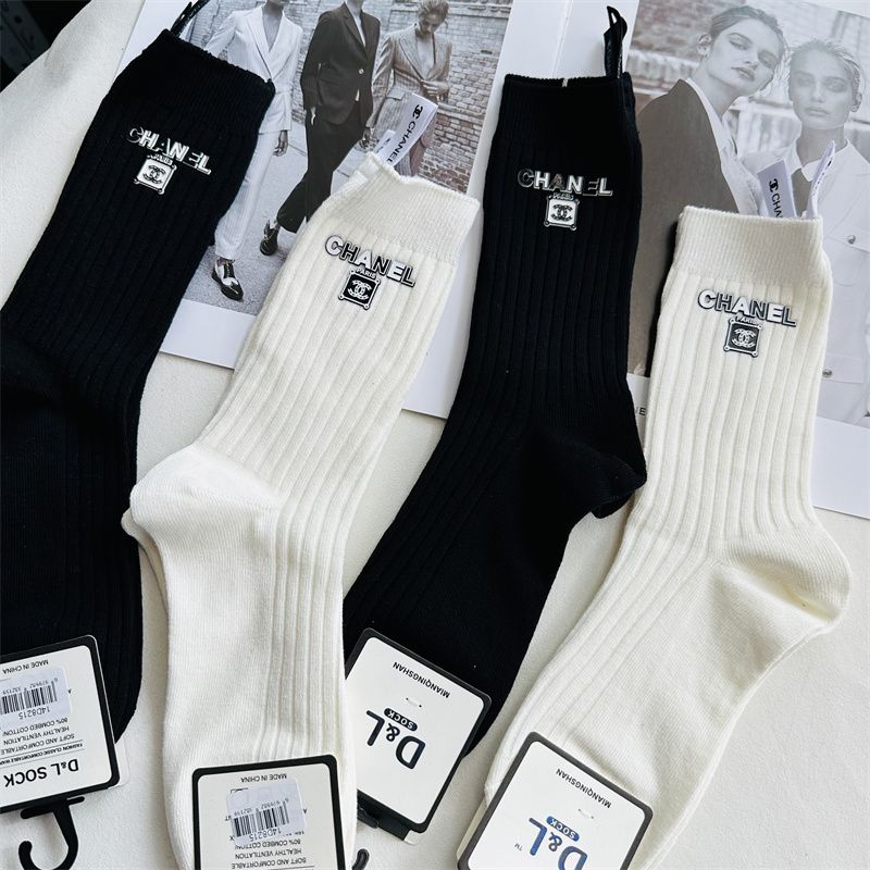 🧦[CHANE1]メタルサイン靴下【50％割引+送料無料】🧦