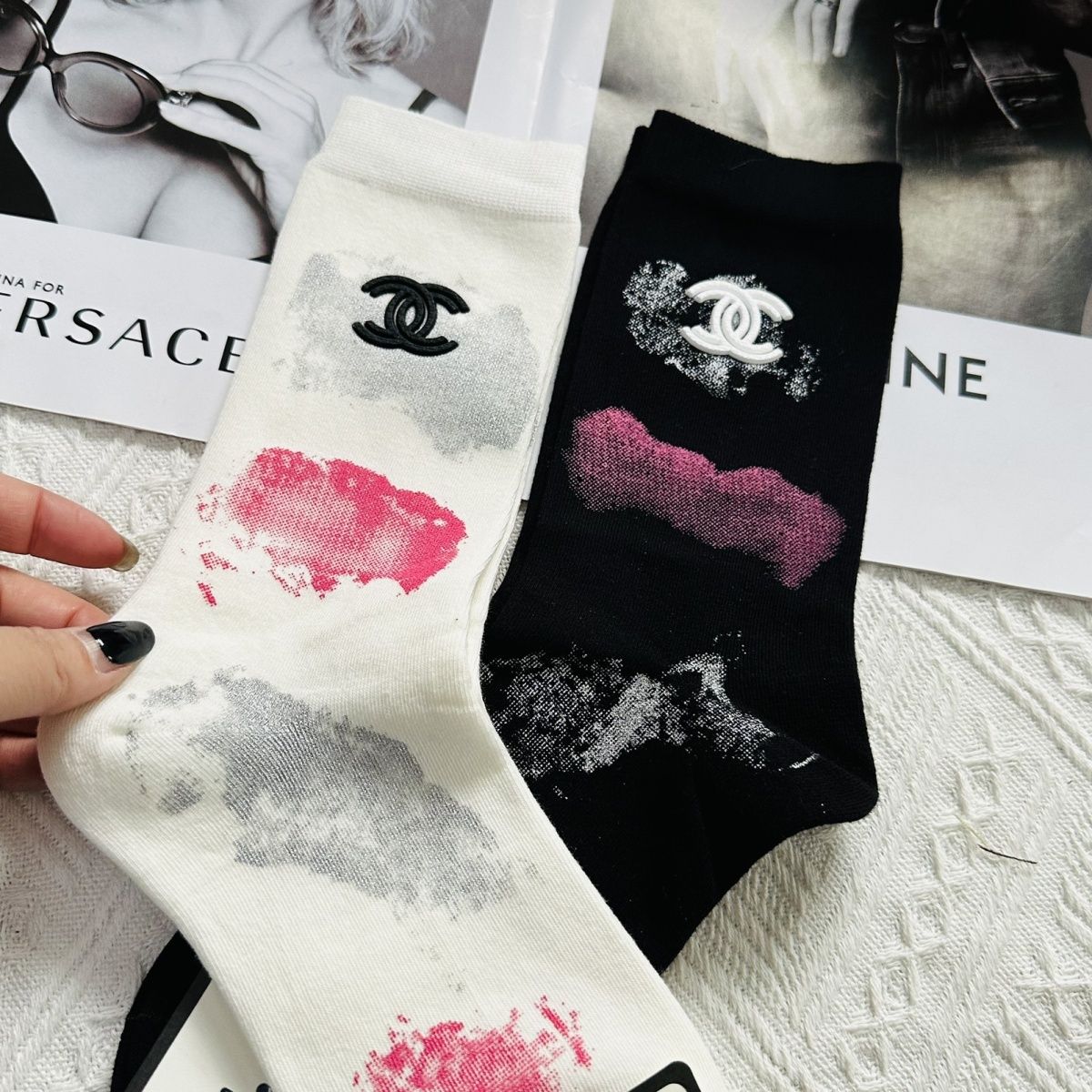 🧦[CHANE1]絞り染めのペイントソックス【50％割引+送料無料】🧦