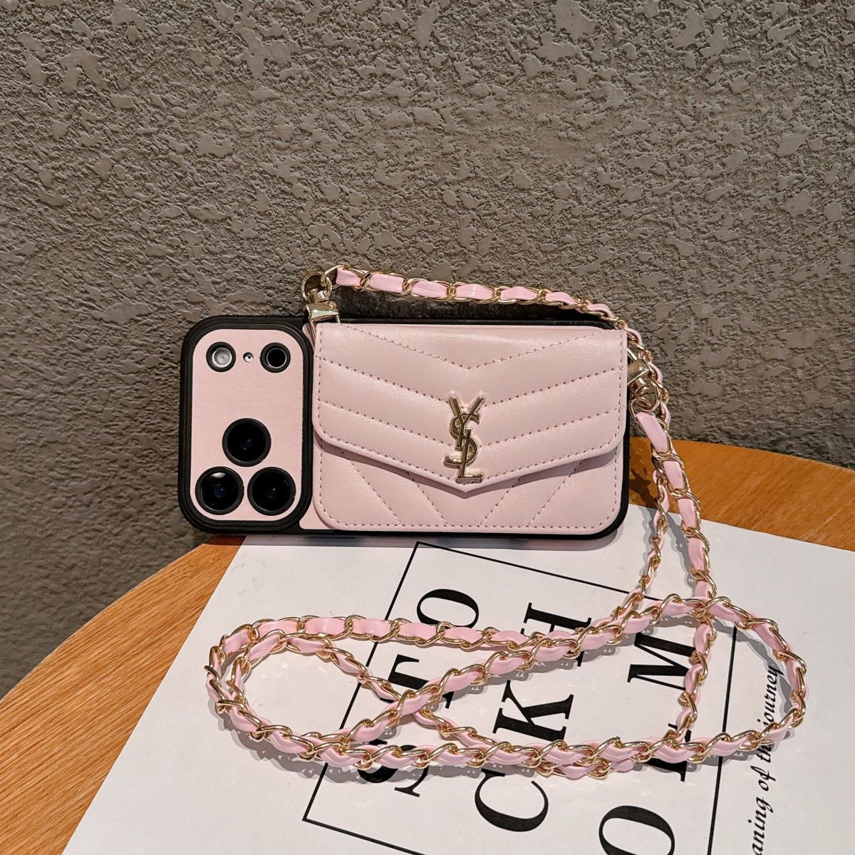 📱YSLチェーンスマホケース💎