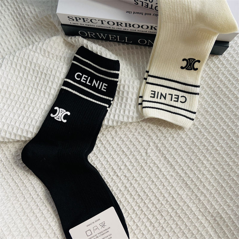 🧦[CEL1NE]ホットスタンプレターソックス【50％割引+送料無料】🧦