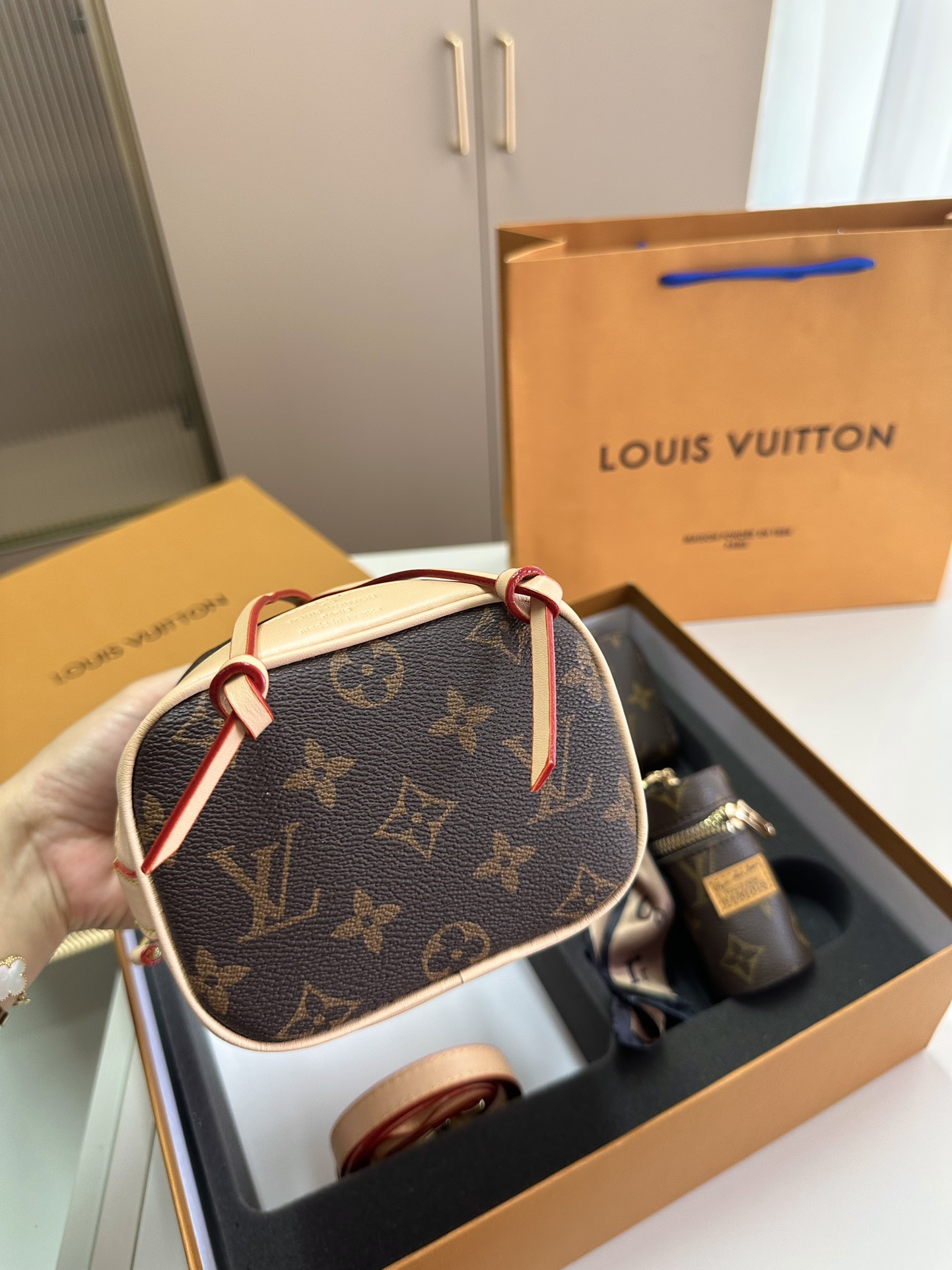 【LOUIS VUITTON】【大人気定番商品】LOUISVUITTON 古い花3点セット お得
