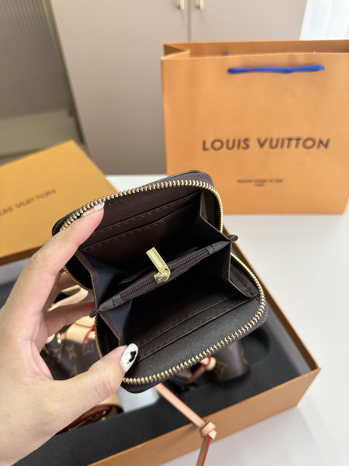 【LOUIS VUITTON】【大人気定番商品】LOUISVUITTON 古い花3点セット お得