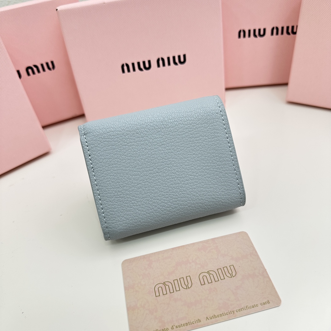 ★ Miu Miu ★ MADRAS パール 三つ折り ミニ財布