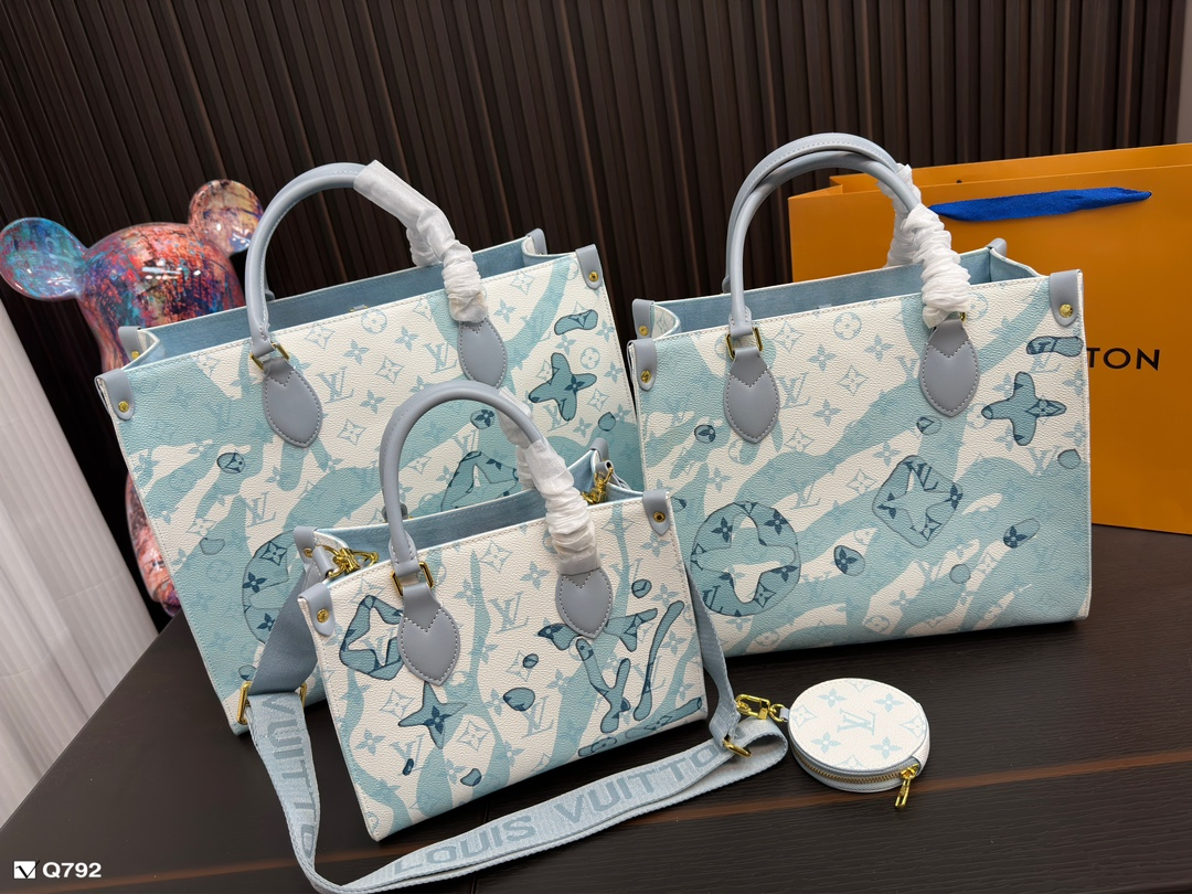 【LOUIS VUITTON】LVルイヴィトンonthego ハンドバッグ 複数のサイズ マルチカラー