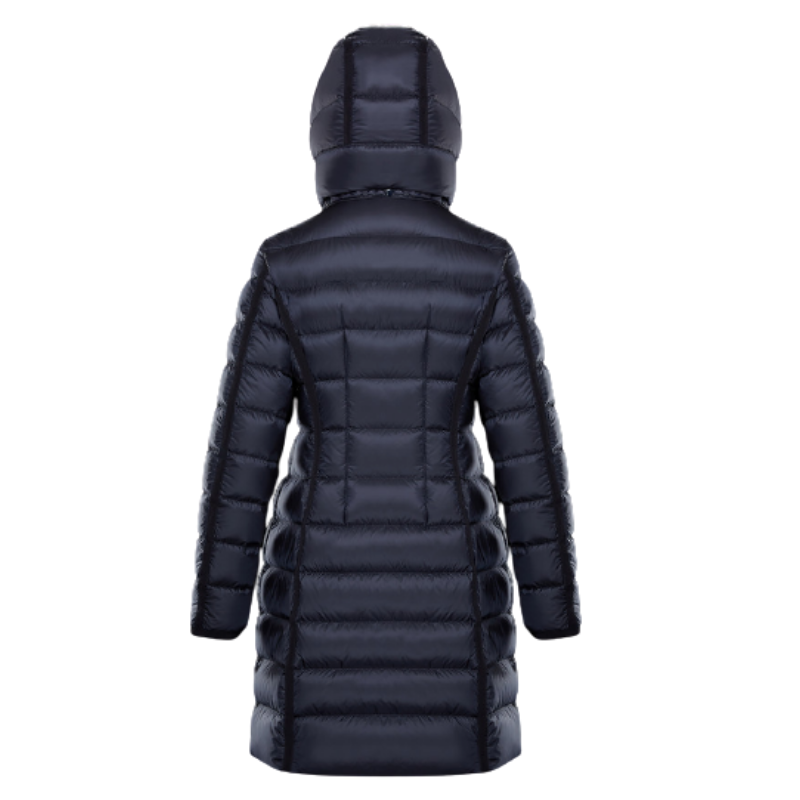 【MONCLER】北川景子さん主演の「ファーストラヴ」登場の大人気のダウンジャケットHERMINE！