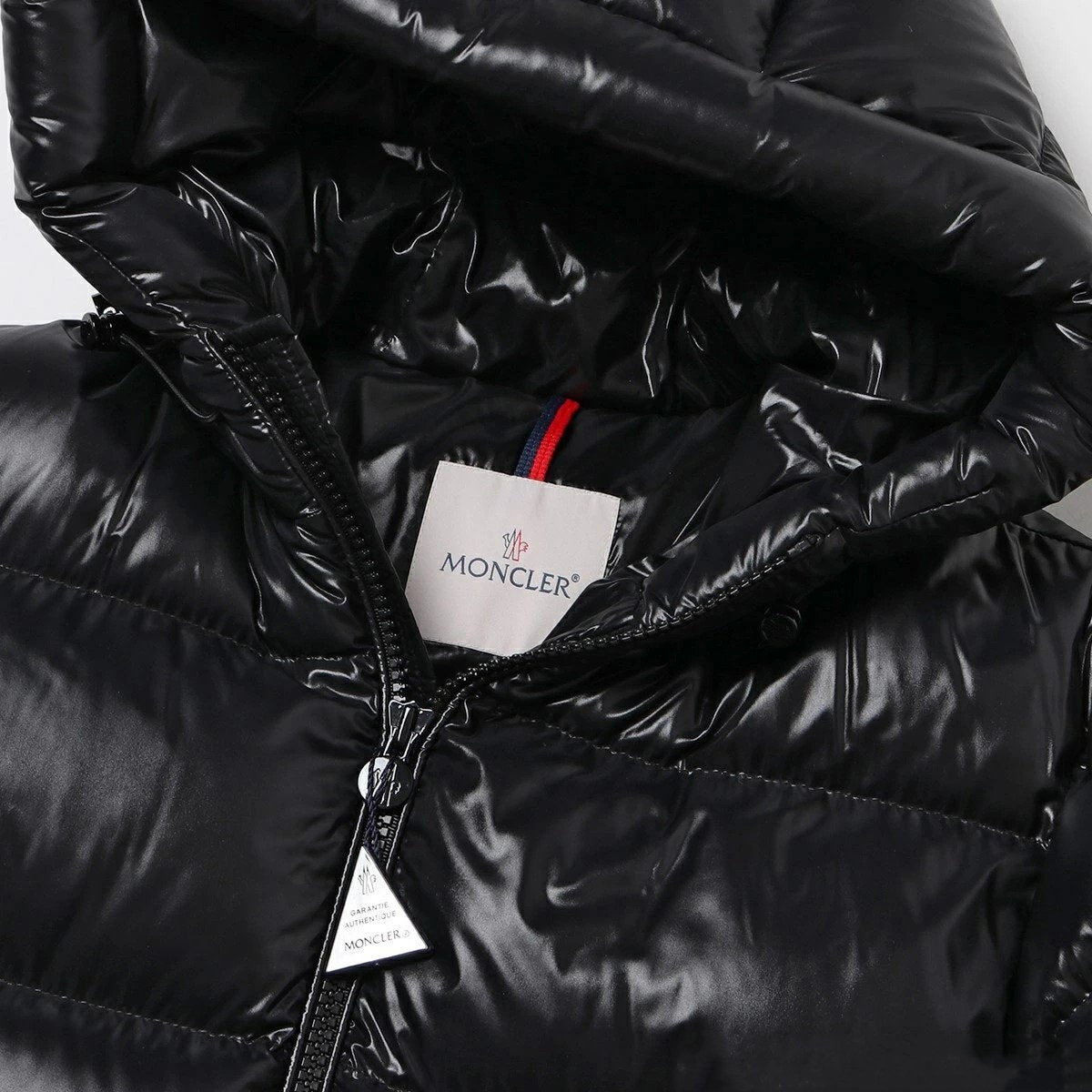 【MONCLER】ECRINS☆ ダウンジャケット 人気定番モデル！冬の大本命アウター！