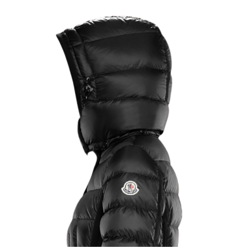 【MONCLER】北川景子さん主演の「ファーストラヴ」登場の大人気のダウンジャケットHERMINE！